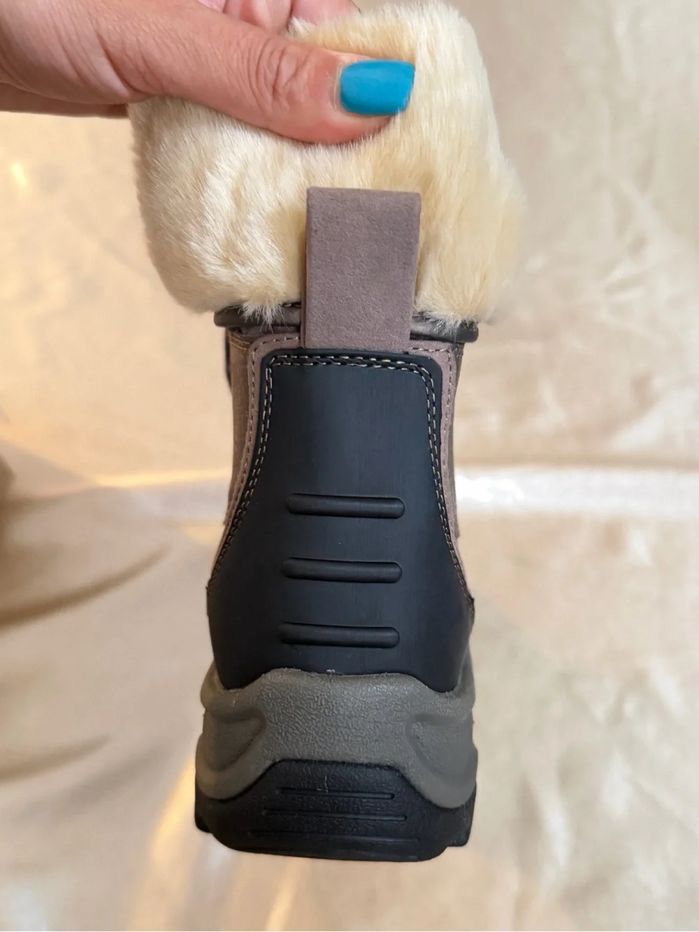 Clarks Mazlyn Arctic Pewter Leather Fur-Lined Winter Boots Size 8.5 New W/box